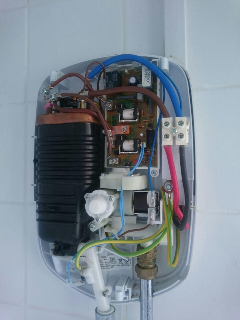 Fixing a hotcold switching Triton shower Neel Ocean