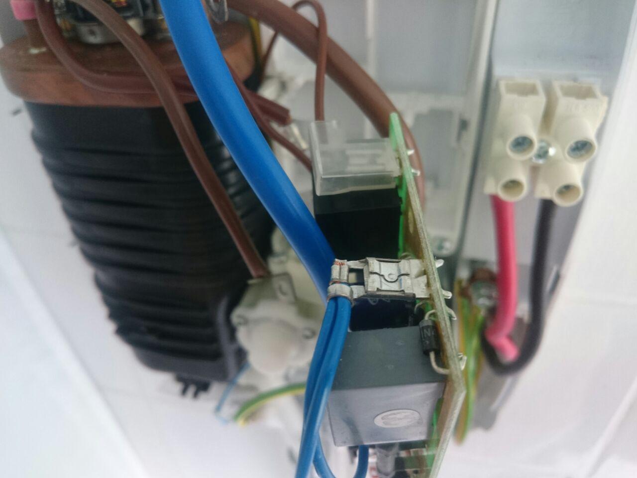 Fixing a hotcold switching Triton shower Neel Ocean